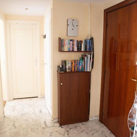 Chill Out Apartment, 2 Mins From Beach Nice Exterior photo