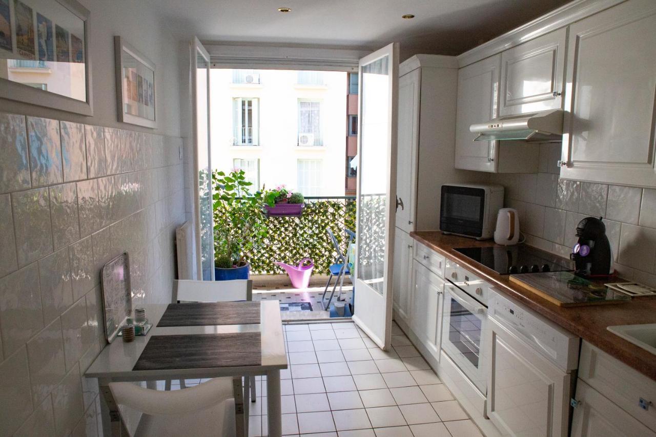 Chill Out Apartment, 2 Mins From Beach Nice Exterior photo