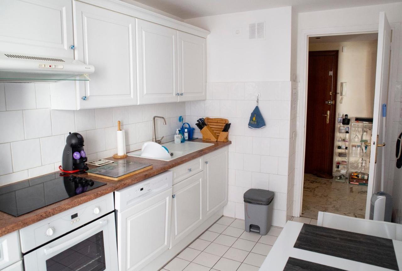 Chill Out Apartment, 2 Mins From Beach Nice Exterior photo