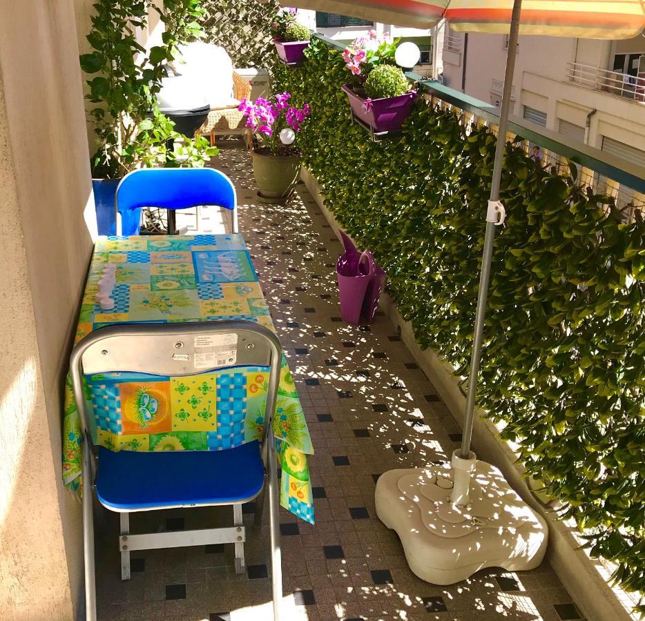 Chill Out Apartment, 2 Mins From Beach Nice Exterior photo